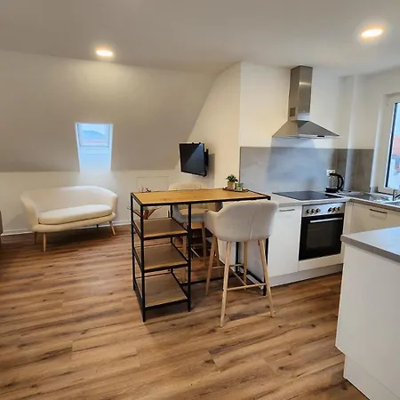 Seven Days Apartment