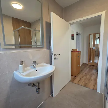 Seven Days Apartment