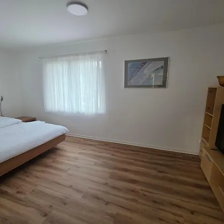 Apartment Seven Days